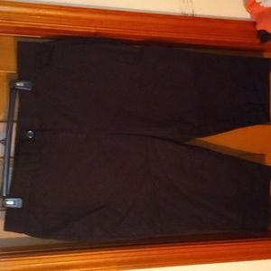 Briggs in New York women's black capris